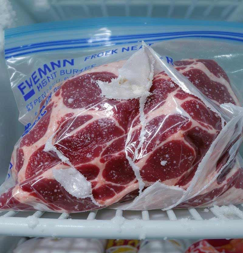 Wanneer is vlees in de vriezer bedorven?