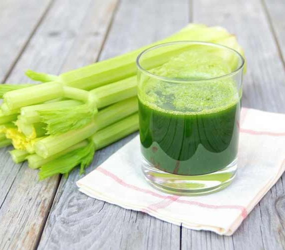 Bleekselderijsap maken