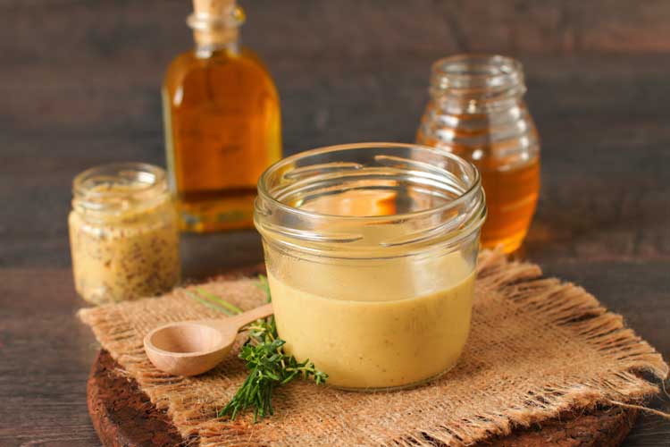 Honing mosterd dressing maken