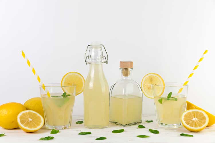 Citroenlimonade maken