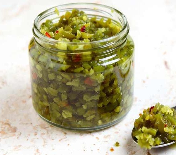 Pikante sweet pickle relish maken