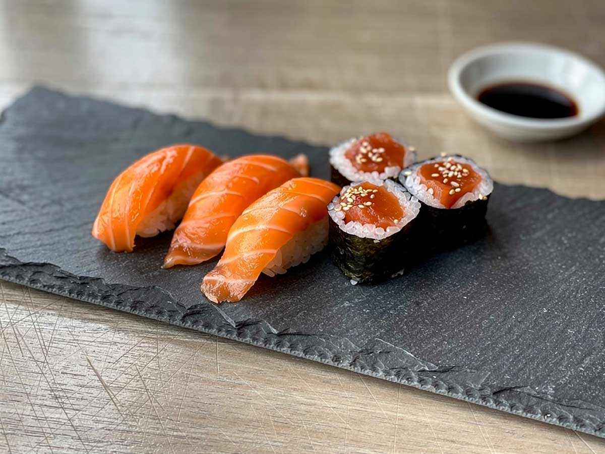6 stukjes sushi die nog wat langer bewaren mogen worden.