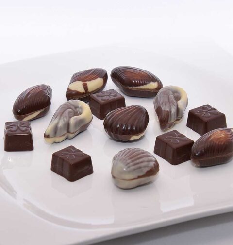 2 Verschillende chocolade bonbons, die ik vast niet lang bewaar.