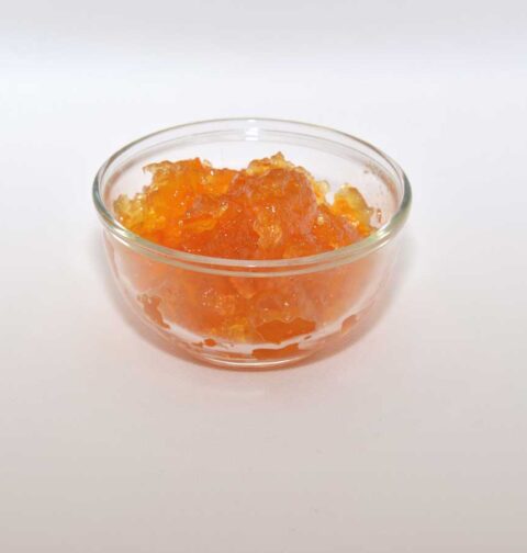 Een klein schaaltje sinaasappeljam, heerlijk op de boterham.