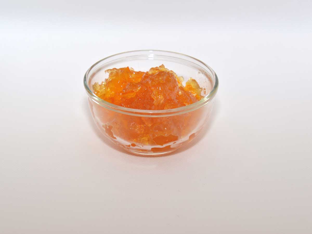 Een klein schaaltje sinaasappeljam, heerlijk op de boterham.